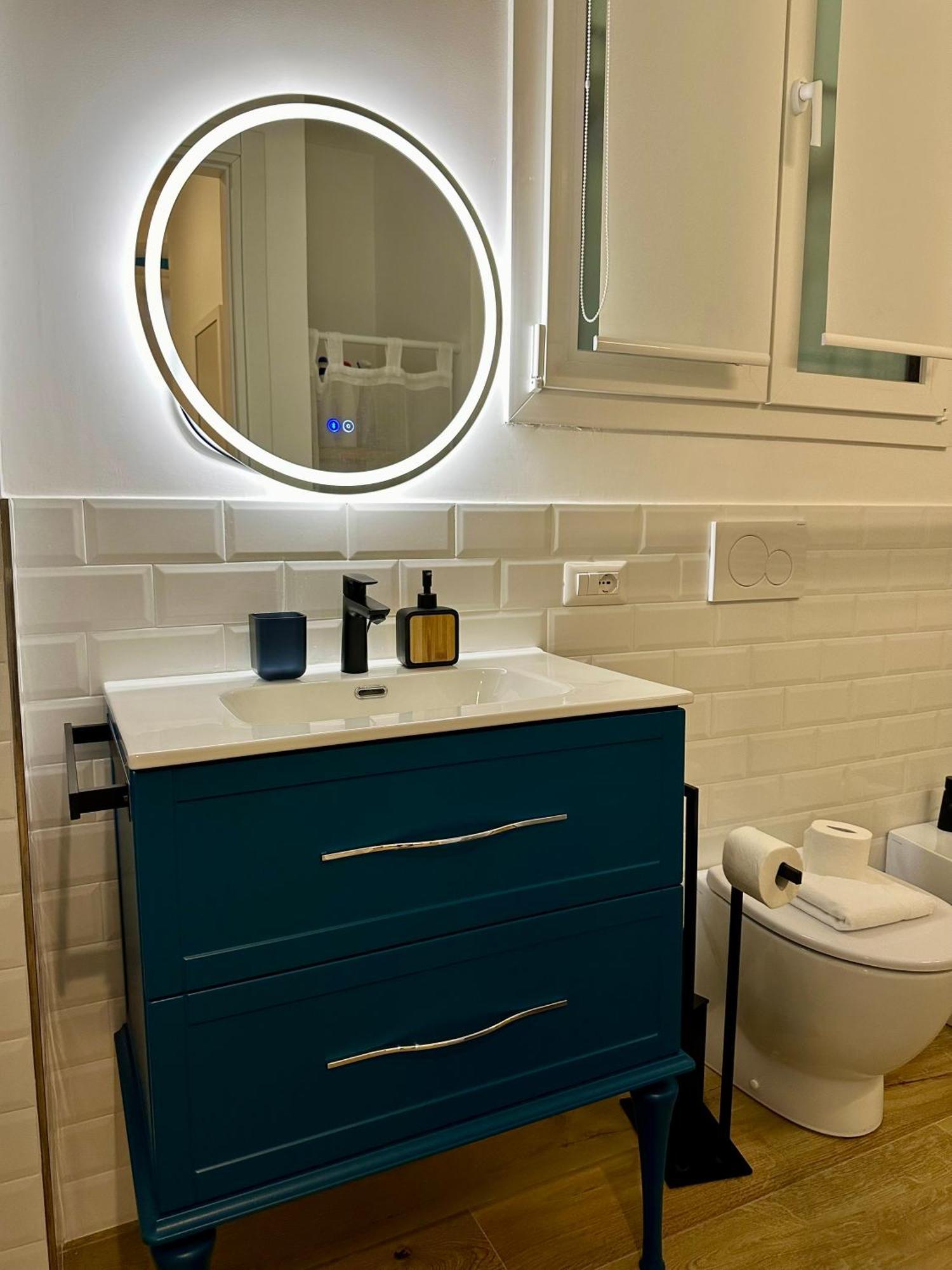 Lr Deluxe Apartments - Porta Venezia - Bilocale Con Giardino Privato Milan Luaran gambar
