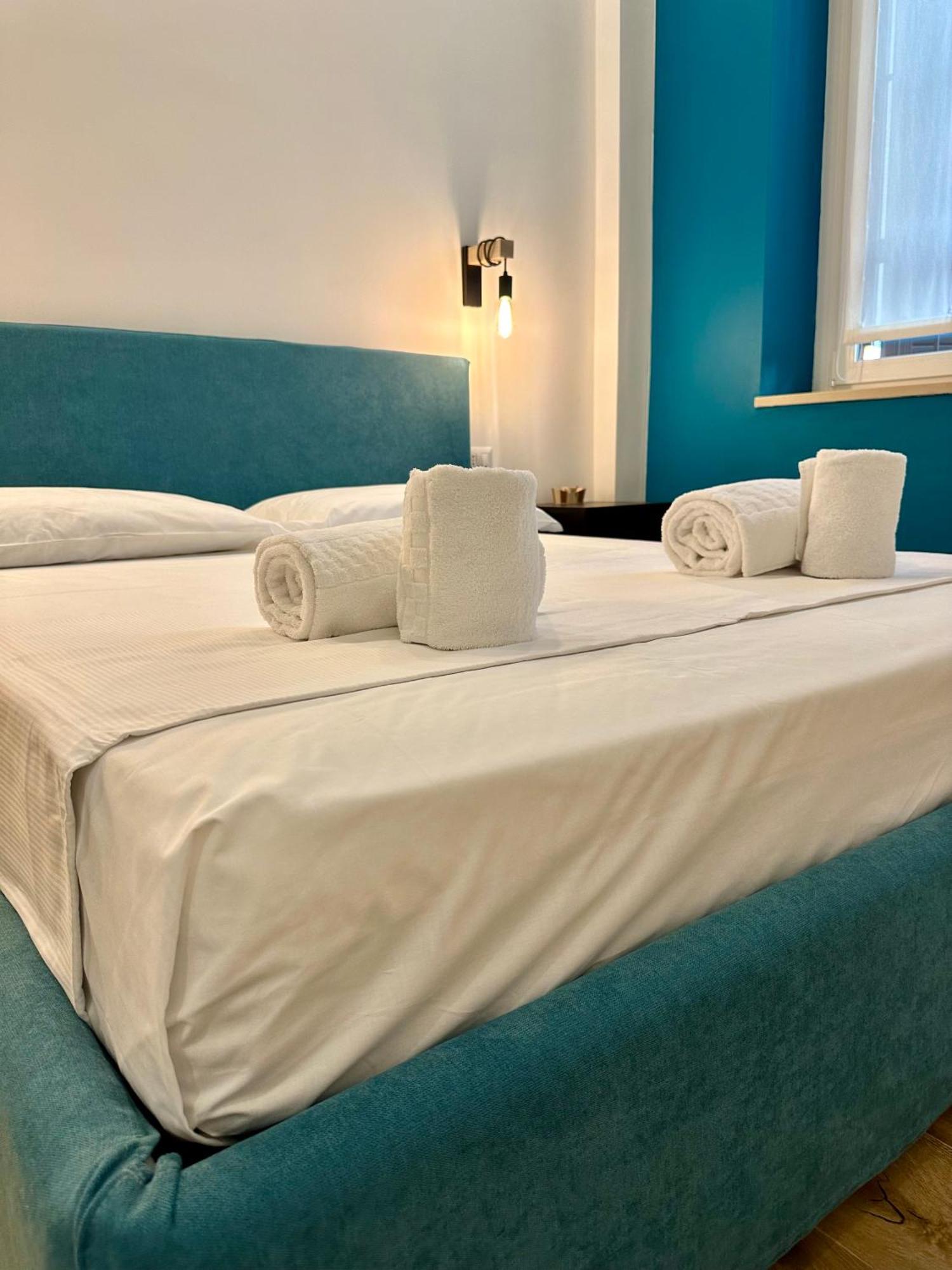 Lr Deluxe Apartments - Porta Venezia - Bilocale Con Giardino Privato Milan Luaran gambar