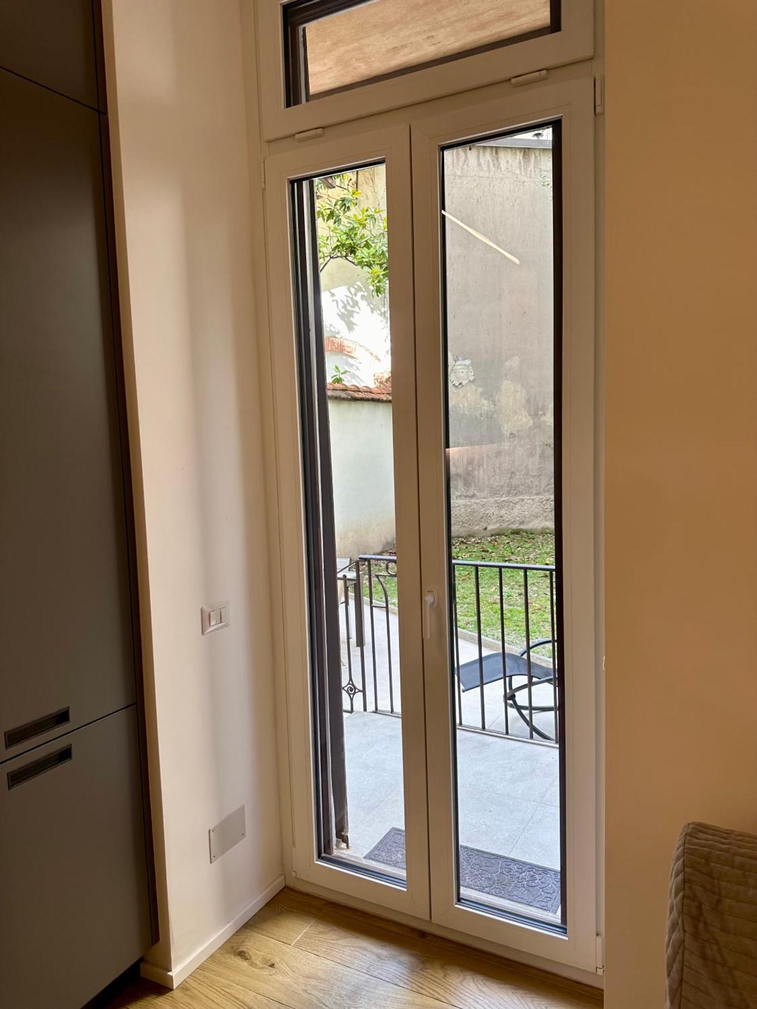 Lr Deluxe Apartments - Porta Venezia - Bilocale Con Giardino Privato Milan Luaran gambar